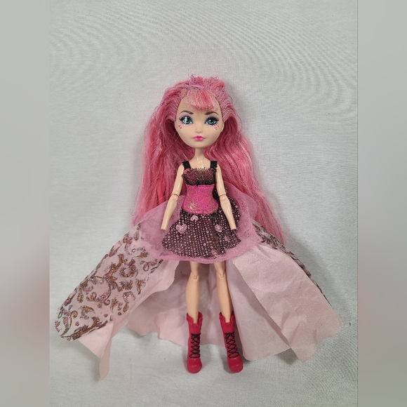 Ever After High Doll Thronecoming CA Cupid Doll- TLC Missing Hands, Ripped Dress - Picture 1 of 10